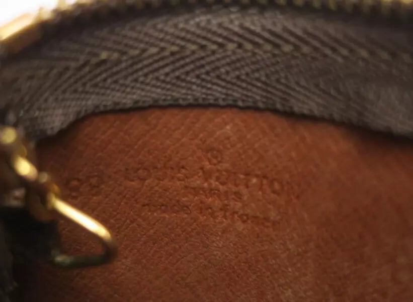 LOUIS VUITTON MONOGRAM KEY POUCH - Brands Select