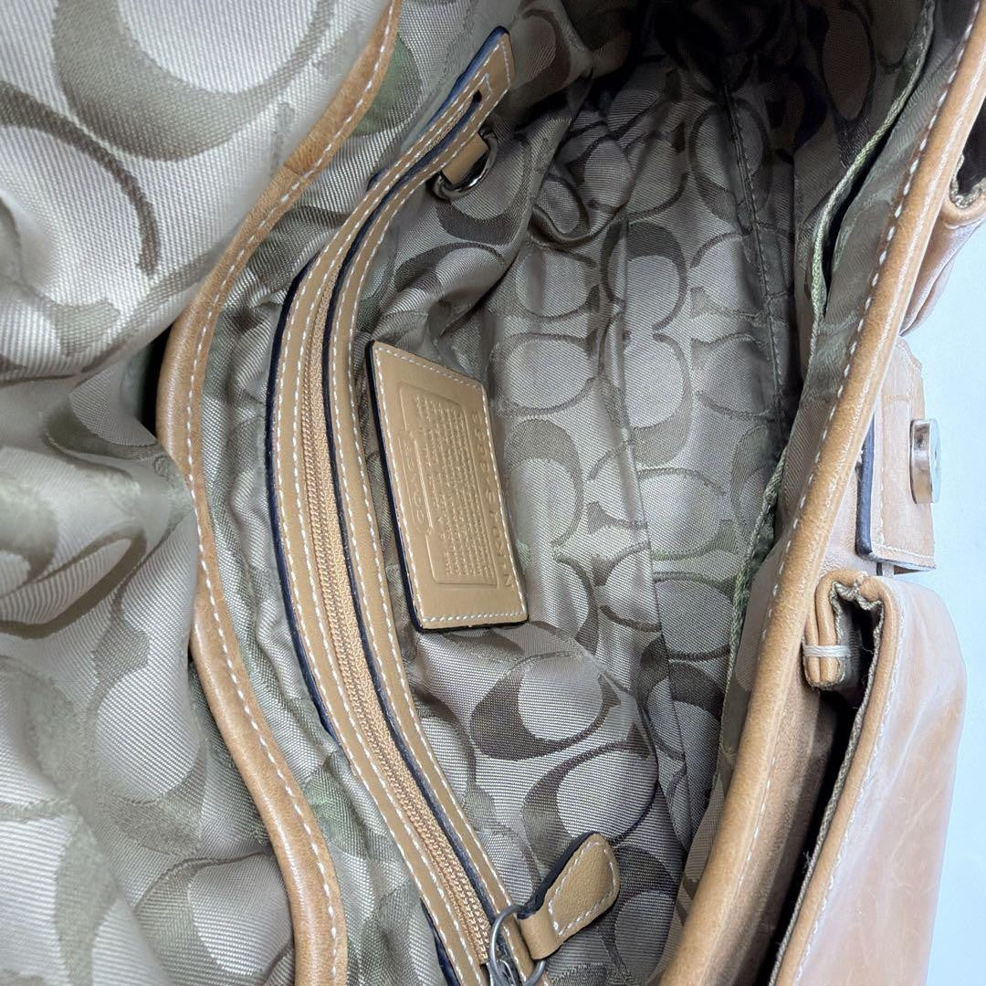 COACH Skulderveske - logo detail